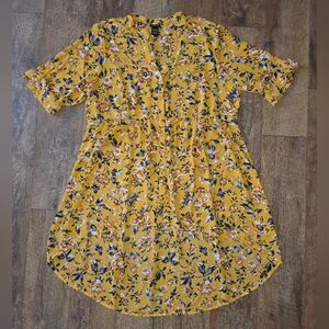 Torrid Floral Yellow Button-Down V-Neck Tunic Shirt Size 1